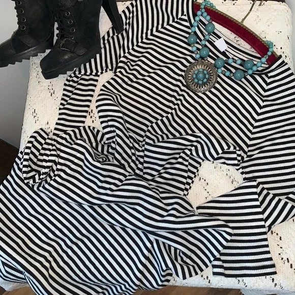 *NWT* GAP Striped Maxi/Midi Dress - Picture 3 of 12